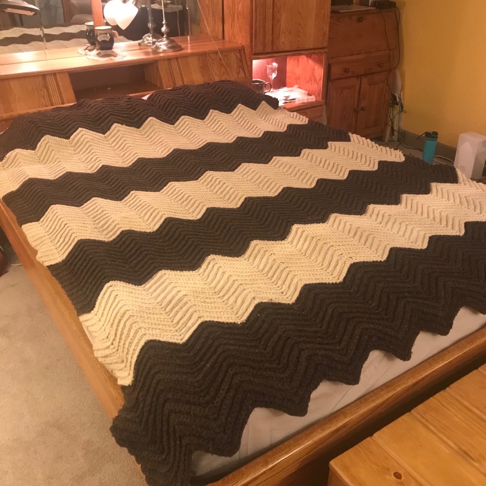 🔥HAND CROCHETED 💯% WOOL 62X 82